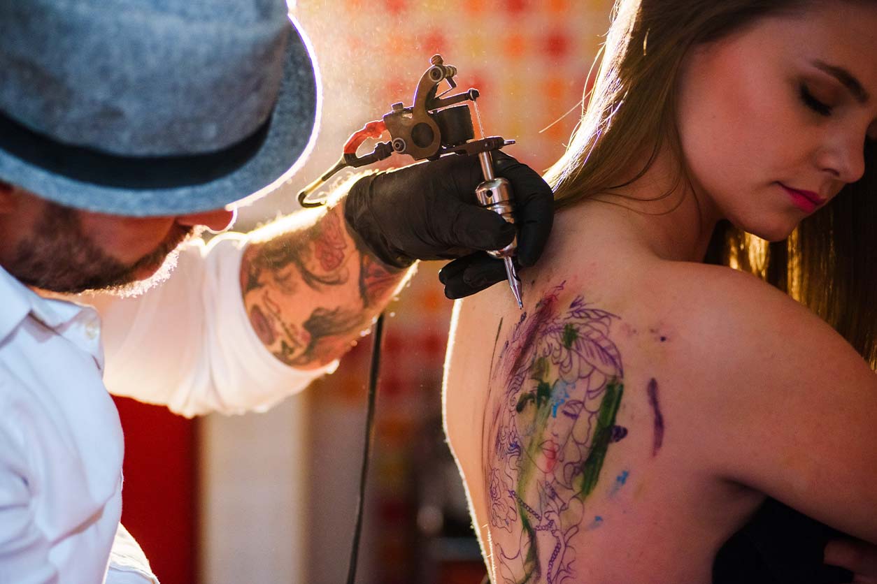 5 Tips You Must Know To Prevent Your Watercolor Tattoo From Fading   Cultura Colectiva